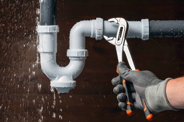 Professional Sewer Line Repair technician working in Petroleum, IN